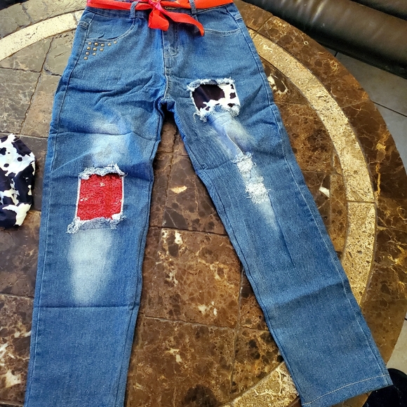 2 piece girls Black white off shoulder ruffled top with Distressed jeans - Picture 3 of 7